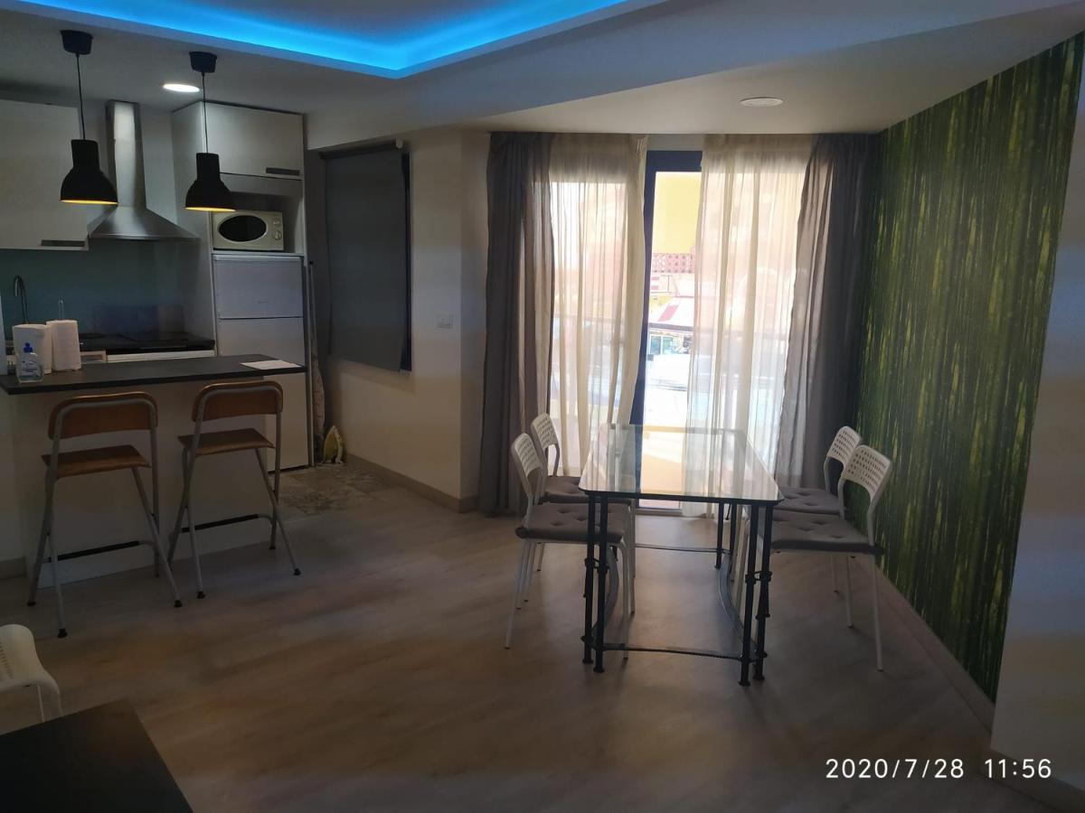 Apartamento Pepita Alay เบนัลมาเดนา ภายนอก รูปภาพ