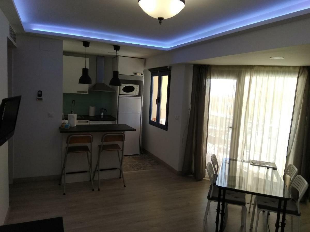 Apartamento Pepita Alay เบนัลมาเดนา ภายนอก รูปภาพ